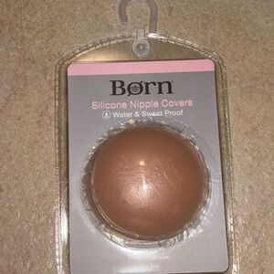 Born Silicone Nipple Covers in Pink and Gray